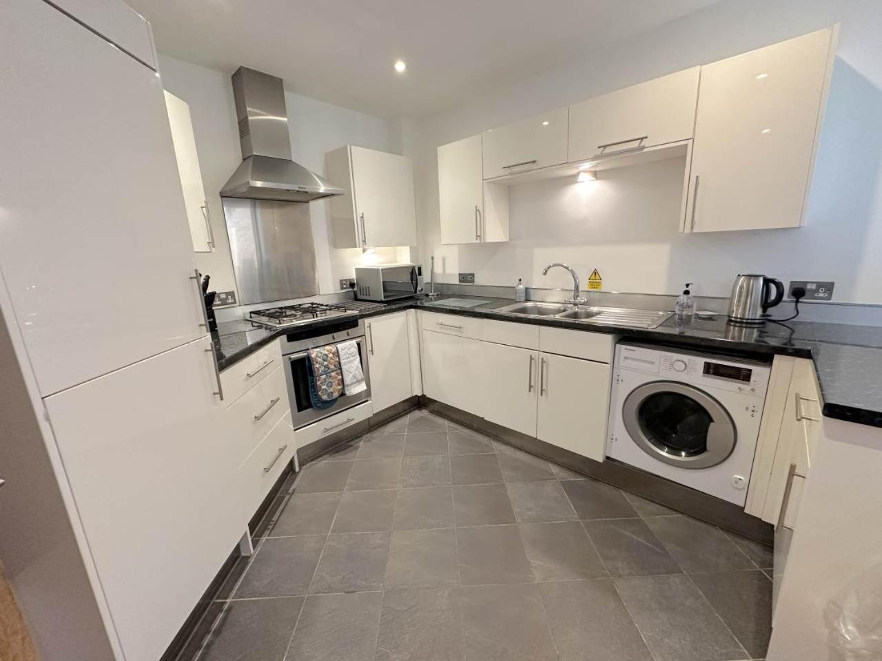 Parc Y Bryn Serviced Apartments Aberystwyth Zewnętrze zdjęcie