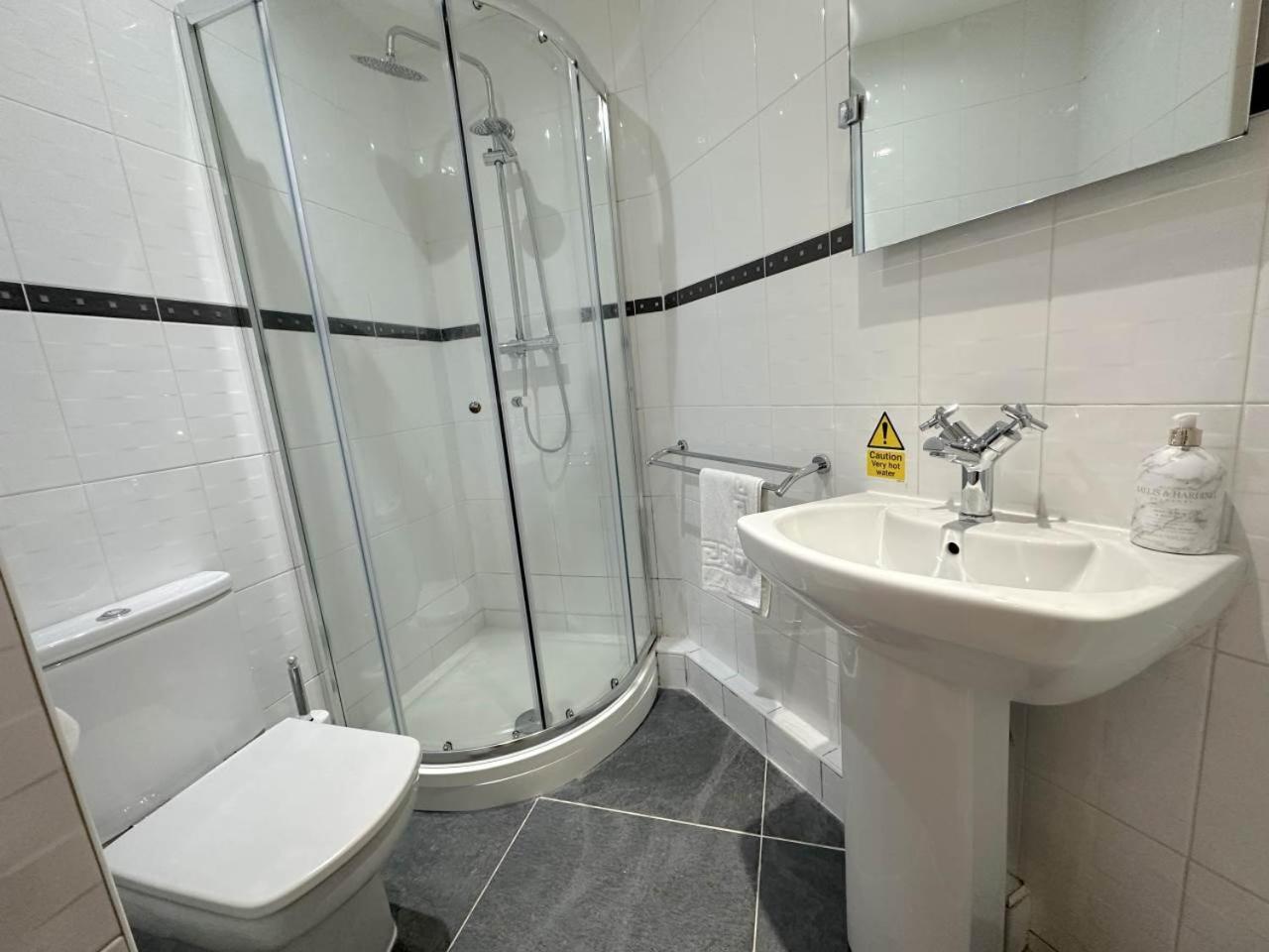 Parc Y Bryn Serviced Apartments Aberystwyth Zewnętrze zdjęcie